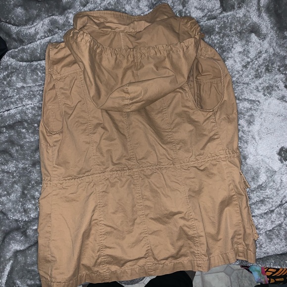 Hooded brown vest - Picture 3 of 3